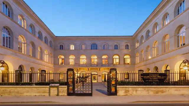 Ontspannen verblijf in het hart van de Provence in Nîmes