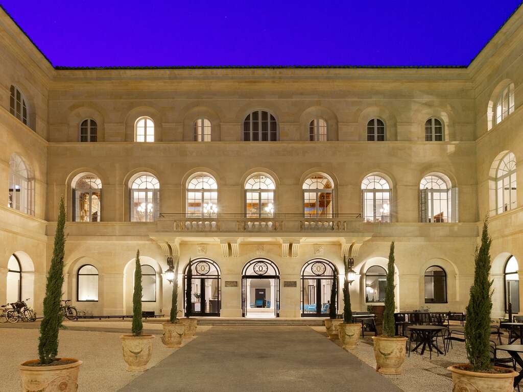Escapade Gourmande Avec Accès Spa Dans Un 5* À Nîmes - 5* (ref 54321)