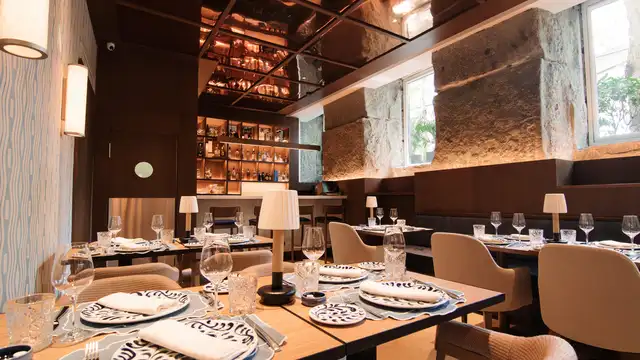 Luxekamer, diner, spa, massage en nog veel meer in Puerta de Alcalá