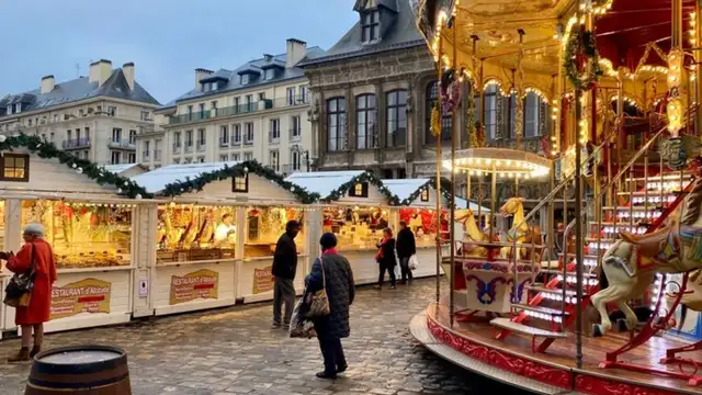 Estancia mágica en Rouen, descubre el mercado de Navidad