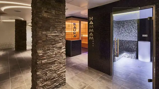 Escapade à deux : Dîner buffet gourmand et accès au spa près de Lyon