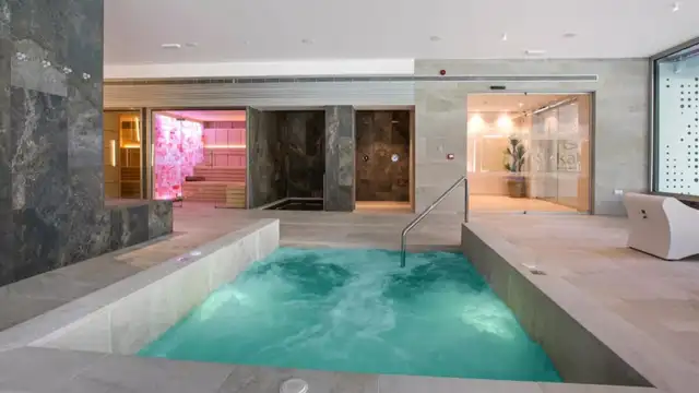 Déconnectez face à la plage et accès au spa à Malgrat de Mar
