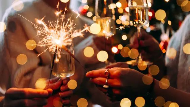 Oud en Nieuw arrangement: met toegang tot de spa, fles cava en geluksdruiven