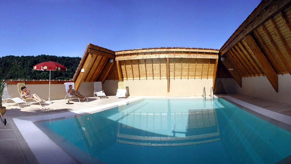 Week-end detente au bord d une riviere a Figeac
