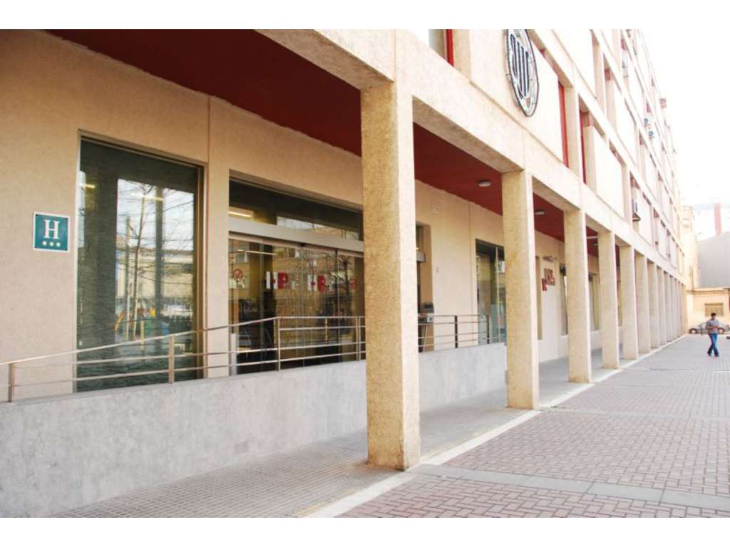 Week-end avec cadeaux romantiques à Vilafranca del Penedès - 3* - 1