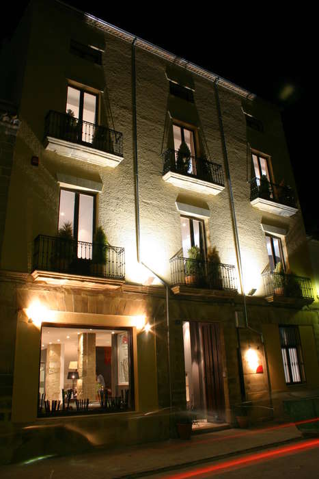 Hotel Fuentenueva - Façade