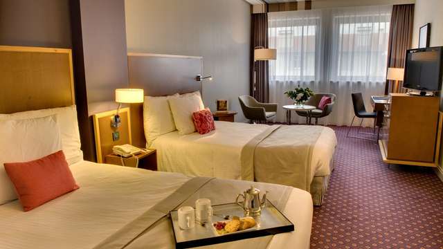 chambre double famille vue ville