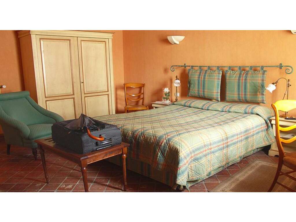 Romance champêtre dans un hôtel 3* - 3* - 12