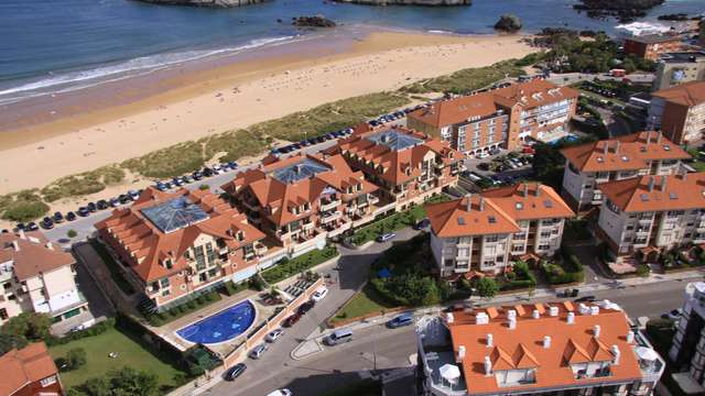 Hotel & Apartamentos Marítimo Ris - Noja, España