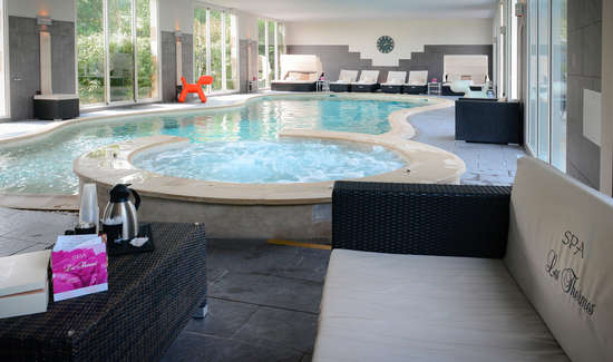 Indoor swimming pool