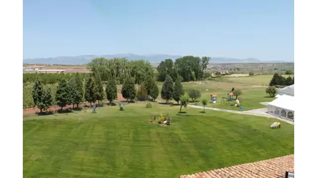 Soggiorno con degustazione VIP nella cantina Marqués de Cáceres