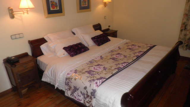 2 noches en habitación doble estándar vista al bosque para 2 adultos