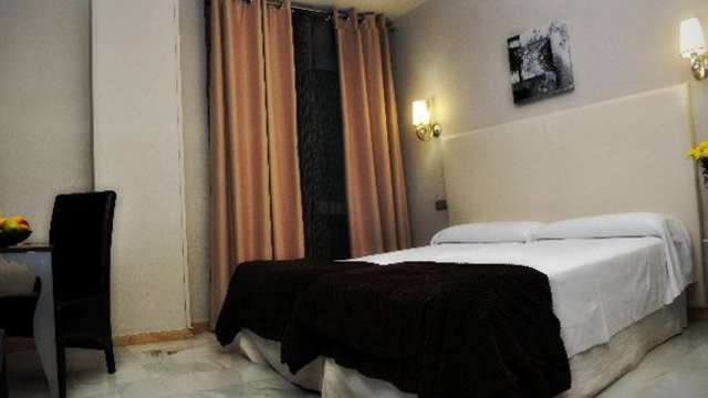 Hotel Sercotel Dona Carmela