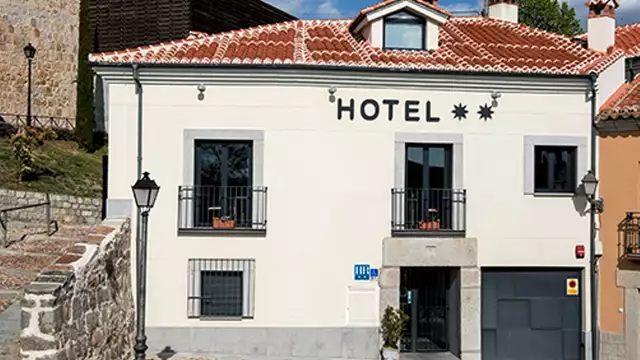 Escapada en Ávila con desayuno incluido y vistas a la muralla