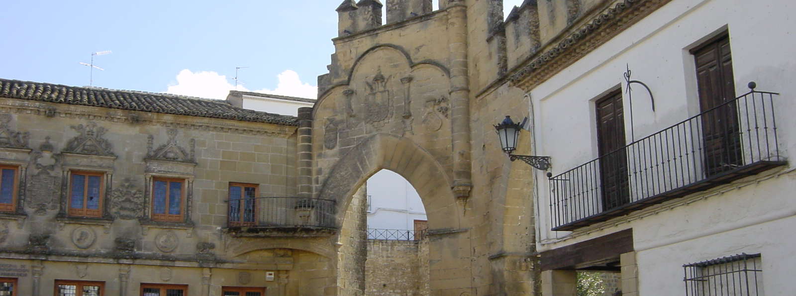 Hotel Fuentenueva - 2002-10-26_11-15_Andalusien__Lissabon_137_Baeza.jpg