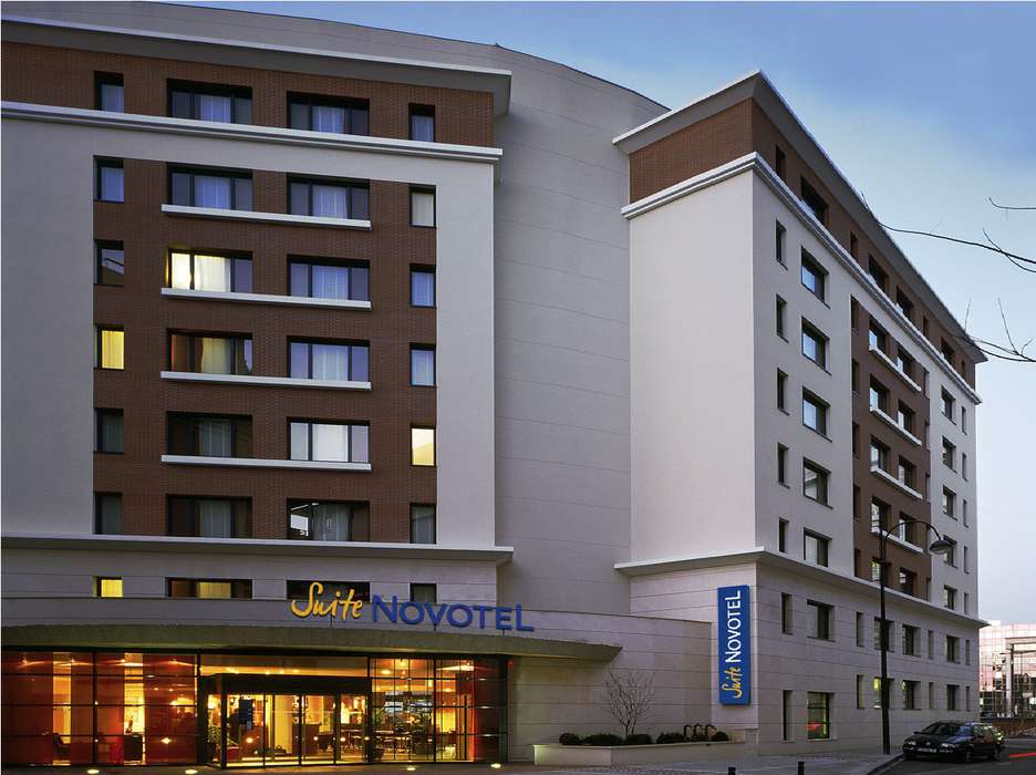 Novotel Suites Paris Rueil Malmaison - Façade