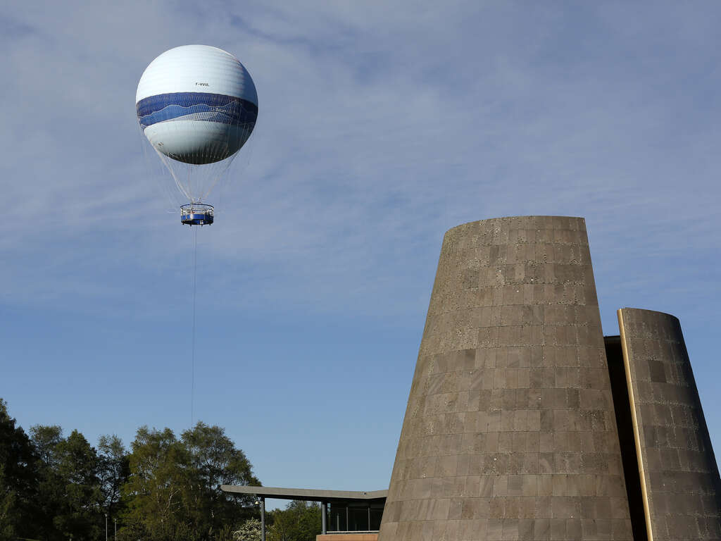 Voyage au centre des volcans avec entrées au parc Vulcania (35 minutes en voiture) - 4* - 35