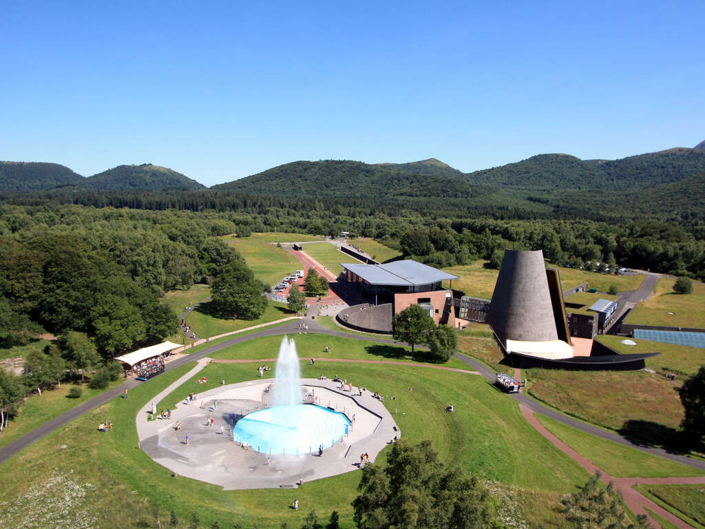 Voyage au centre des volcans avec entrées au parc Vulcania (35 minutes en voiture) - 4* - 34