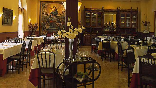 cena para 2 adultos (día 1 y día 2)