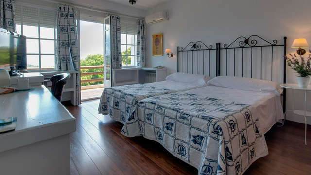 Habitación doble superior vista a los jardines