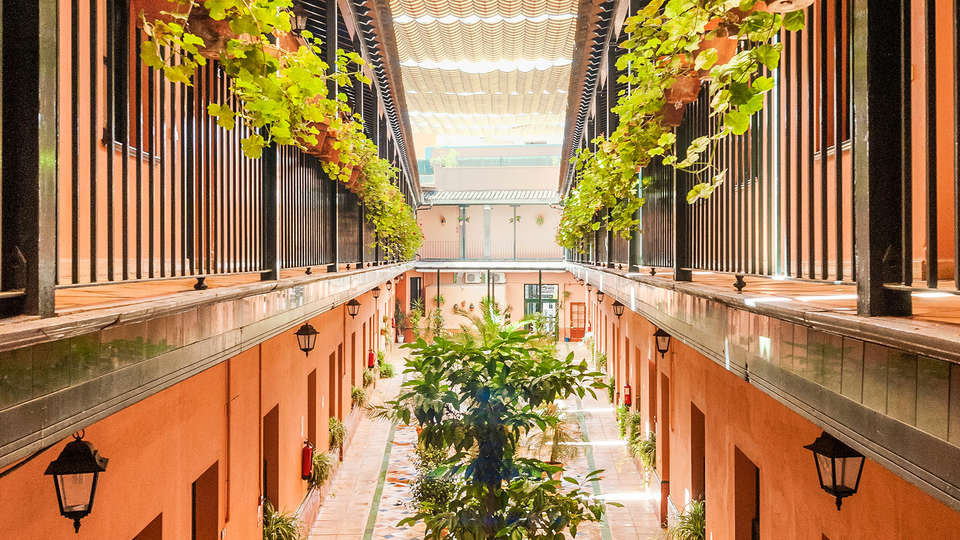Patio de la Cartuja - EDIT_Patio-interior.jpg