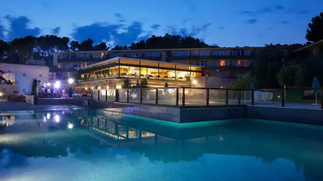 Évadez-vous sur la Costa Brava dans appart'hôtel avec petit-déjeuner inclus et jusqu'à deux enfants