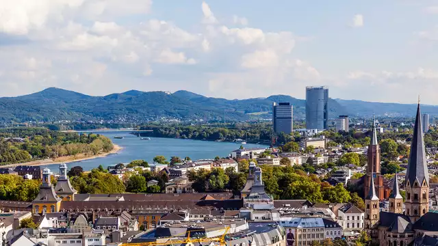 Romantiek in de prachtige stad Bonn aan de oevers van de Rijn met diner & spa
