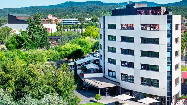 Escapada cerca de Barcelona: con copa de bienvenida y más en un moderno hotel 4*