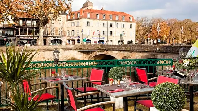 Best Western Grand Hôtel Du Pont D'or - Figeac