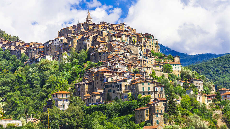 Weekend romantico ad Apricale uno dei Borghi piu belli d Italia da una o piu notti