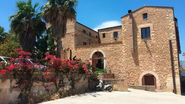 Vacanze in Sicilia vicino Alcamo con traghetto Grimaldi da Livorno e auto inclusa n gg
