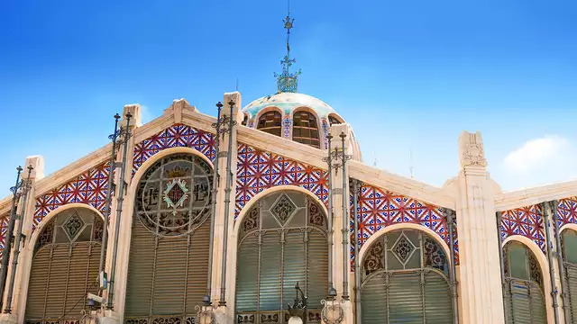 Escapate a Valencia en estos apartamentos