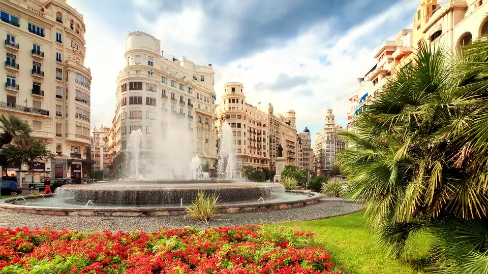 Escapate a Valencia en estos apartamentos