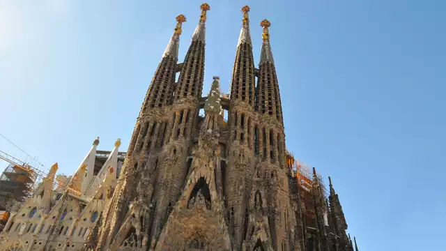 Ontdek Barcelona in een kamer met uitzicht op de stad en inclusief ontbijt