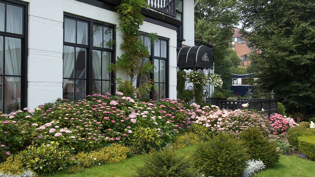 Encantador hotel de lujo en la costa