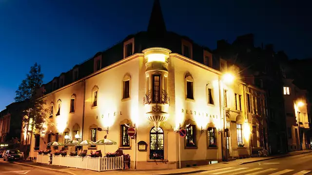 Ontspanning en romantiek met cava en bloemen in Luxemburg vanaf nachten