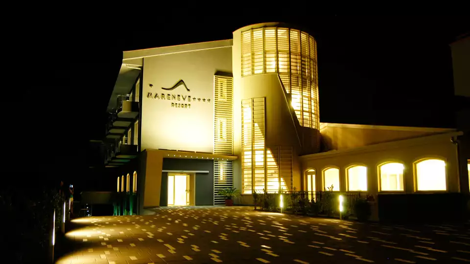 Vacances sur les pentes de l Etna dans un hotel elegant et chambres modernes