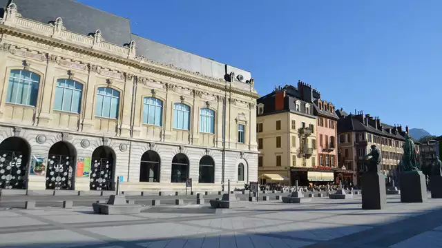 Cena junto al lago Bourget, en Chambéry