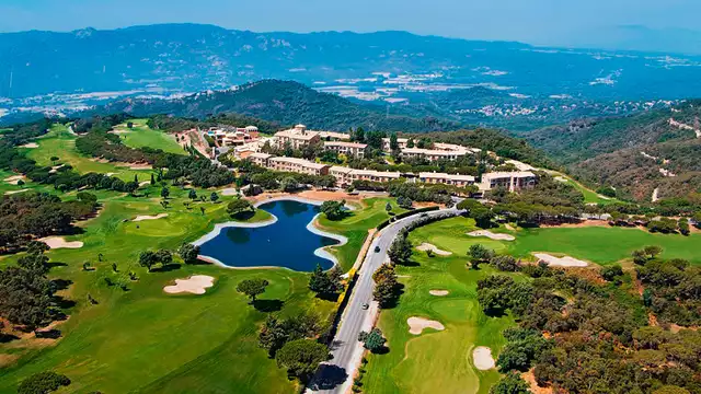 Descubre la Costa Brava en un Resort con acceso a la zona relax y descuento en noches extra