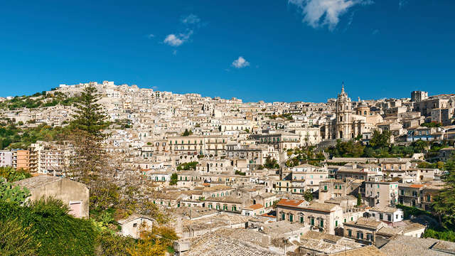 Offerta soggiorno in camera quadrupla nel cuore di Modica con colazione inclusa