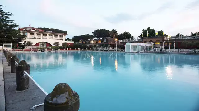 Chambre superieure dans le c ur de Viterbe et remise sur l acces aux Terme dei Papi