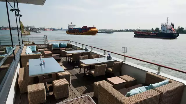 Rotterdam sous son meilleur jour : port, terrasse et un délicieux dîner à 3 plats