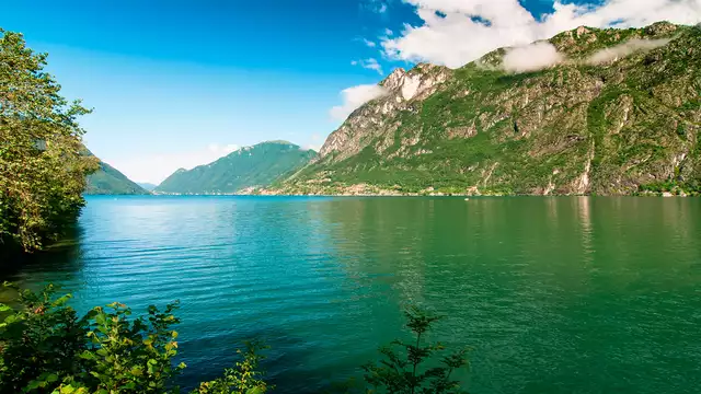 Séjour italien au bord du lac de Lugano dans une belle chambre