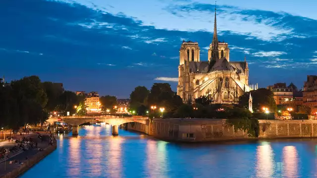Escapade en studio superieur au c ur de la capitale avec visite du chateau de Vincennes