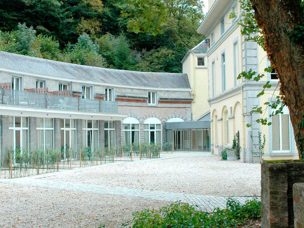 Détente et romantisme dans un ancien château à Dinant en demi-pension - 3* - 18