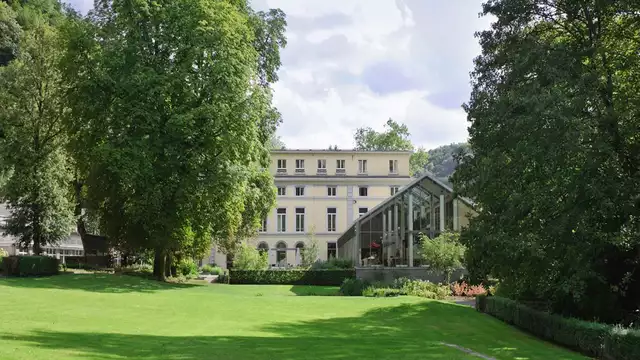 Romantische Ontsnapping in het Castel: Gastronomisch Diner, Lovebox en Charmante Overnachting