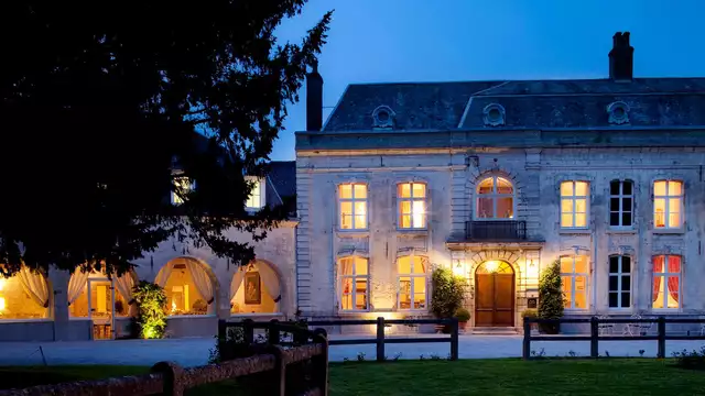 Escapade avec dîner dans un château près de la côte d'Opale