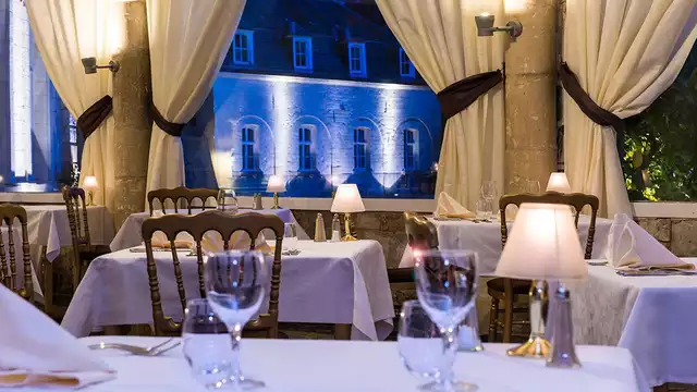 Escapade avec dîner dans un château près de la côte d'Opale