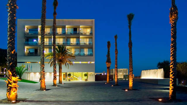 Descubre el encanto de la Costa del Maresme, con desayuno incluido y circuito termal