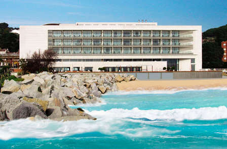 Détente à Caldes d'Estrac en Catalogne avec circuit thermal et vue sur mer